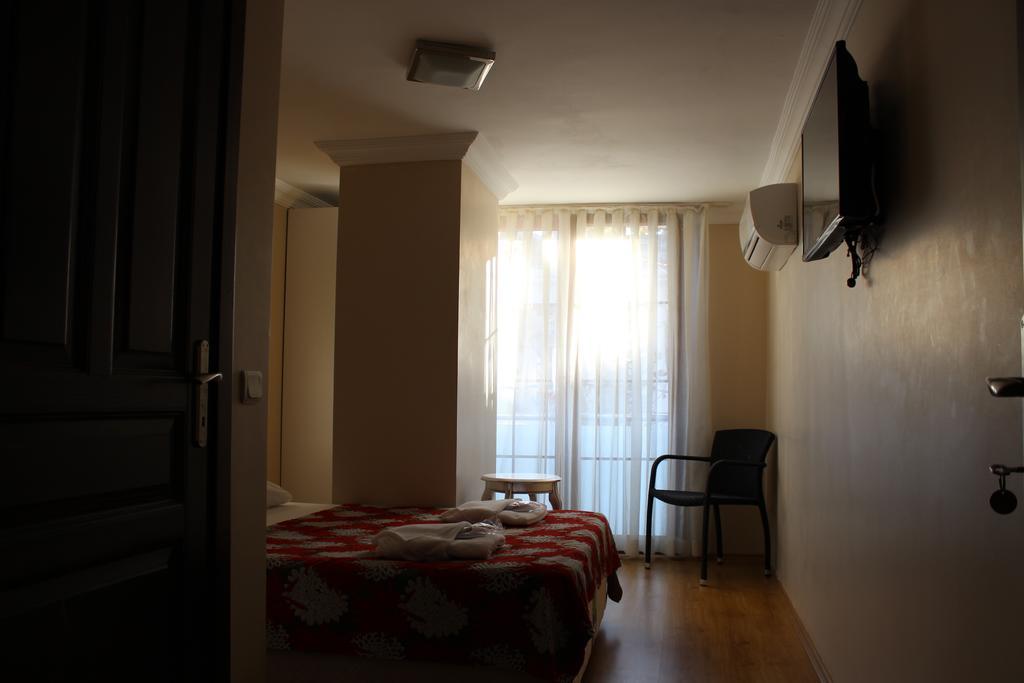 My Way Terrace Hotel Adalar Room photo